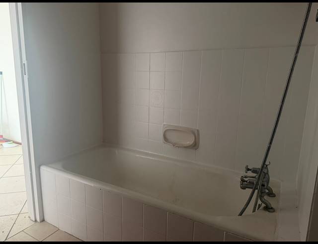 2 BEDROOM APARTMENT TO LET IN HUMEWOOD